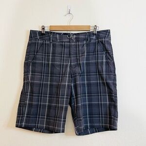 FILA Sport Golf Plaid Active Shorts Men Size 34 Black/White Pockets